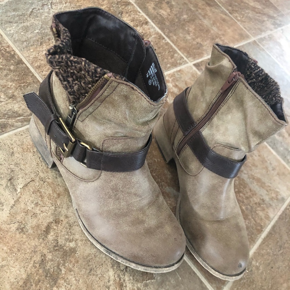 Ankle boots